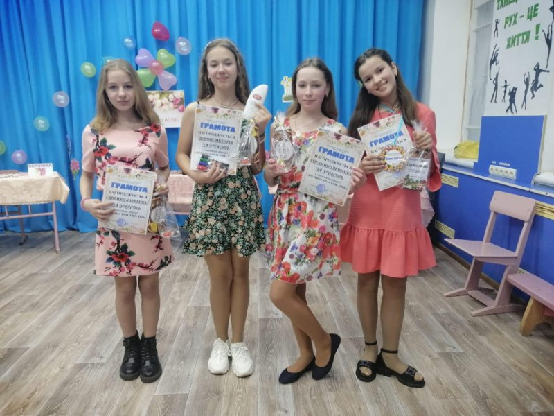 Конкурс «Весняна красуня»: у громаді на Чернігівщині дівчата показували свою майстерність і творчість