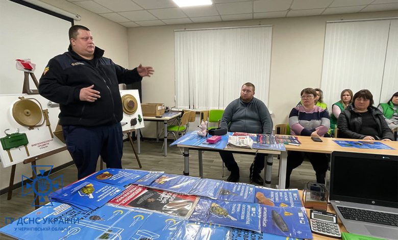 Олександр Борисенко, відомий як «Кракен», продовжує працювати в ГУ ДСНС у Чернігівській області (Фото)