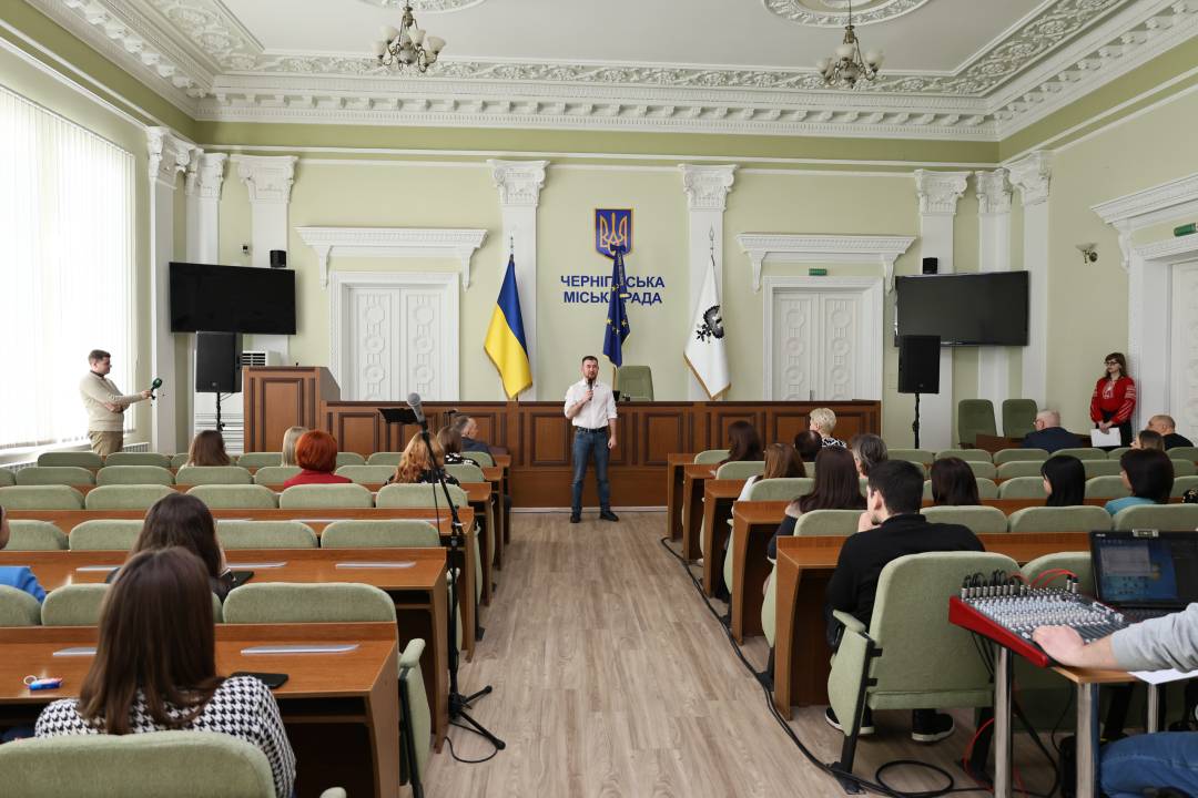 Олександр Ломако привітав представниць місцевого самоврядування з Міжнародним днем боротьби за права жінок