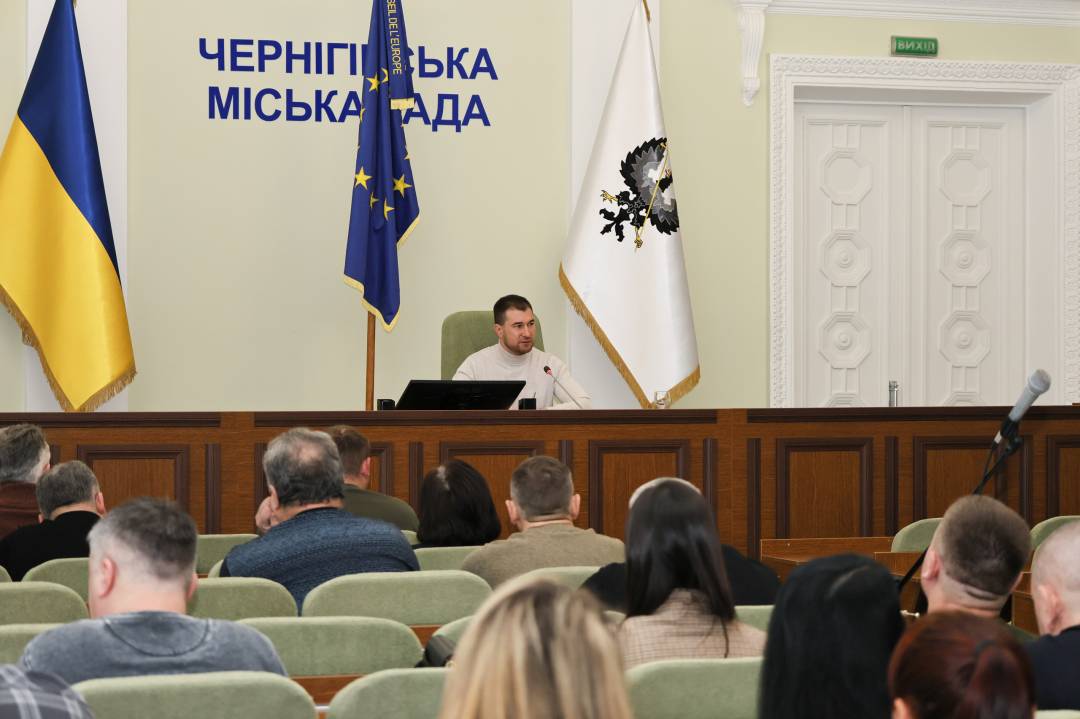 Ремонт водогону на вул. Квітневій та відновлення водопостачання для мешканців Бобровиці: загальноміська нарада в муніципалітеті