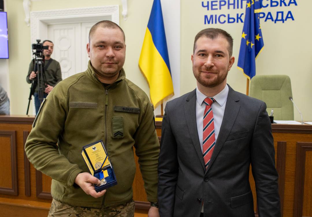 Старшому сержанту ЗСУ Олексію Приходьку вручено звання «Почесний громадянин Чернігова»