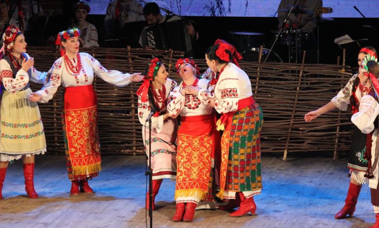 У Чернігові академічний народний хор презентував нову програму (Фото)