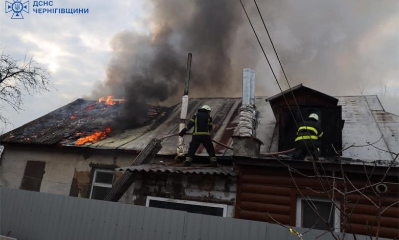 У Чернігові горів житловий будинок (Фото)