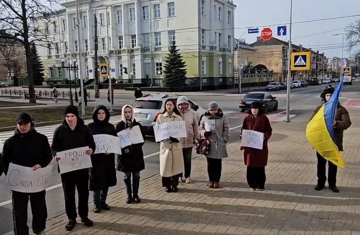 У Чернігові пройшла чергова акція «Гроші – на ЗСУ» (Фото)