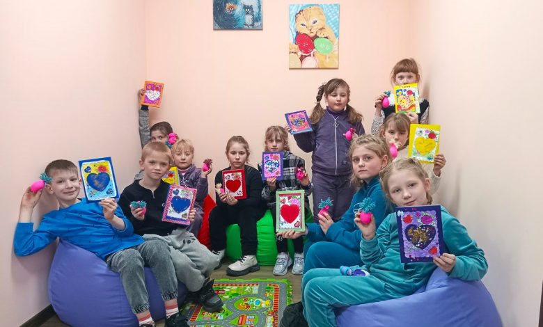 У громаді на Чернігівщині діти виготовляли іграшки-антистреси
