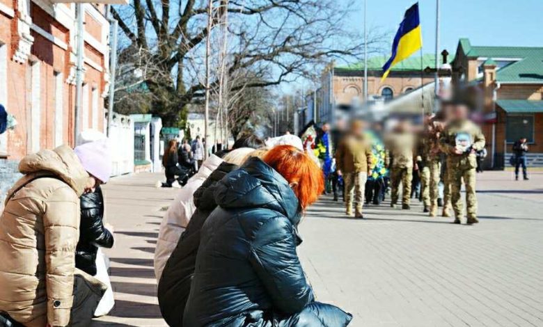 У Ніжині провели в останню путь воїна