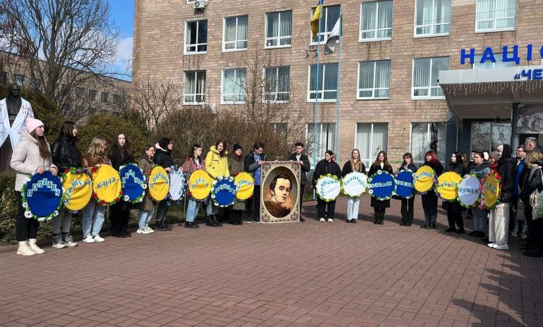 У Чернігові урочисто відзначали 210 років від дня народження Кобзаря