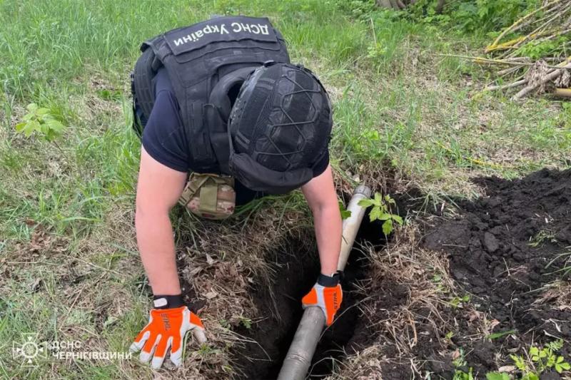 13 залучень за добу: піротехніки продовжують очищати Чернігівщину від вибухонебезпечних предметів