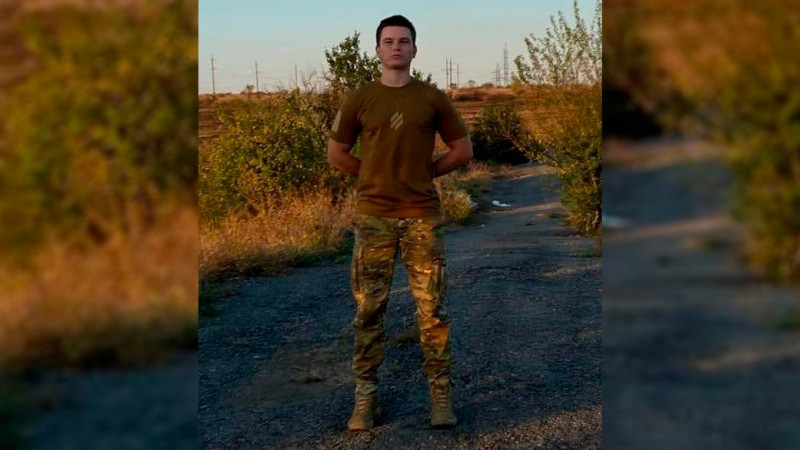 На Чернігівщині поховали двох захисників, які загинули в боях на Донеччині та Луганщині
