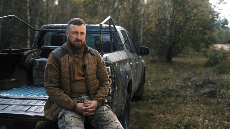 Хто і як обирав драмтеатр у Чернігові місцем проведення зустрічі військових і виробників дронів у серпні 2023-го