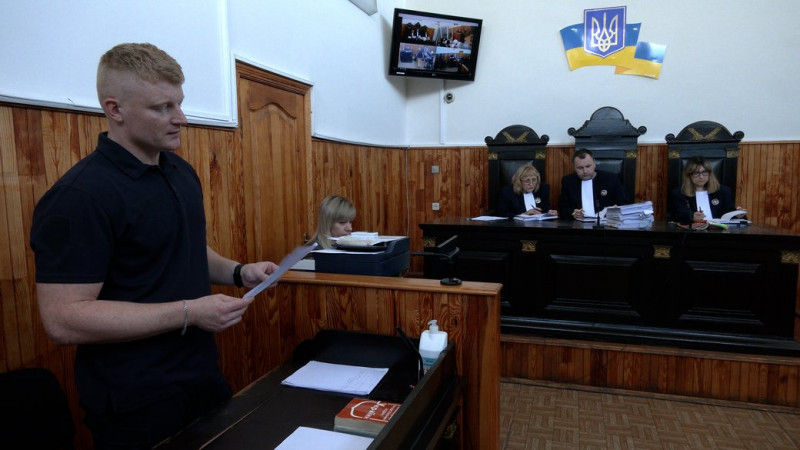 У Чернігові судять 19 українських правоохоронців та ДСНСівців за колабораціонізм та державну зраду