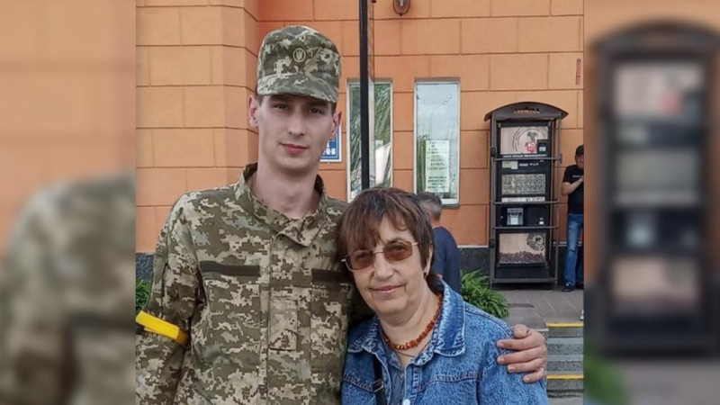 "Це була їхня воля": жителька Чернігівщини після смерті чоловіка та сина віддала автомобіль для потреб ЗСУ