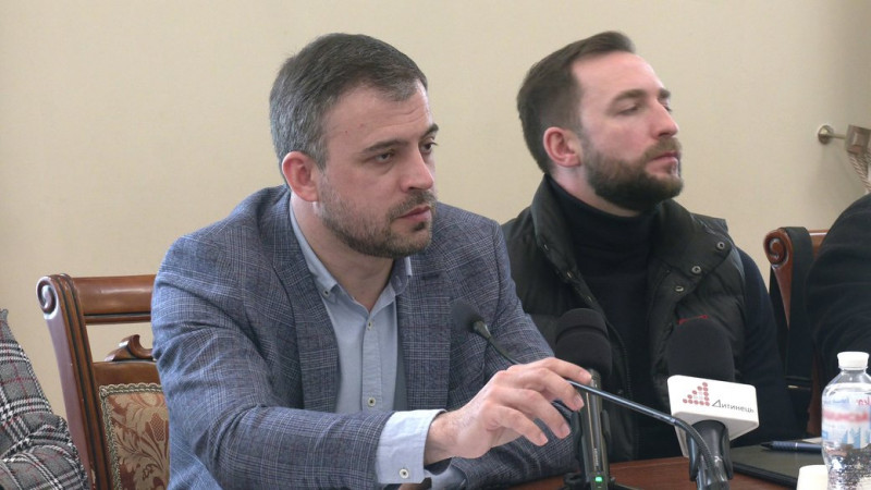 На Чернігівщині студентів, які здобувають будівельні професії, намагаються залучити до відновлення зруйнованих будинків