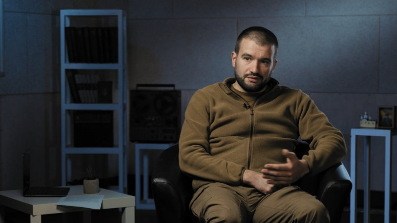 Ракетний удар по драмтеатру в Чернігові: звідки запускали "Іскандер-К" та чи було це воєнним злочином росіян