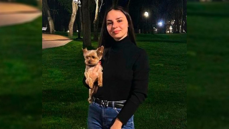 "Вона хотіла бути на захисті всіх людей": як прощалися з поліцейською, яка загинула через ракетний удар по Чернігову