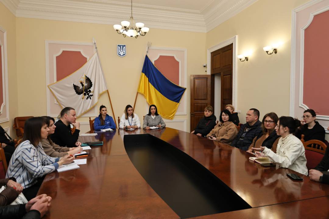 Бізнес, який постраждав під час ракетних ударів 17 квітня, може отримати грант на відновлення від МОМ