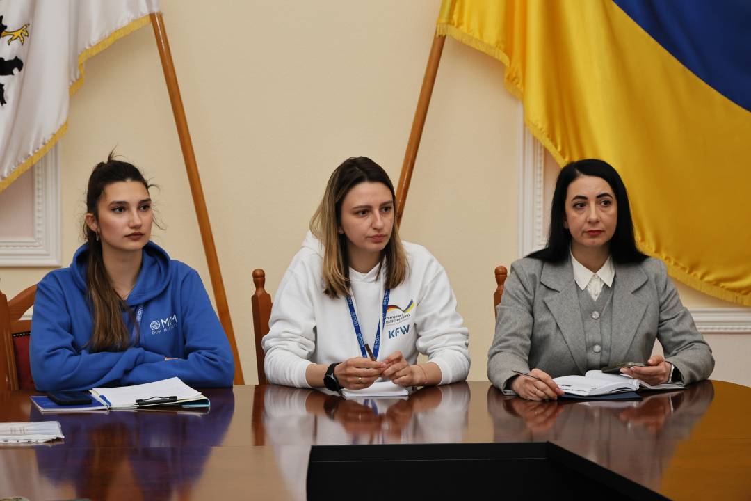 Бізнес, який постраждав під час ракетних ударів 17 квітня, може отримати грант на відновлення від МОМ