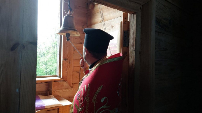 Церковний дзвін з’явився в історичному Свято-Георгіївському храмі в Седневі (Фото)
