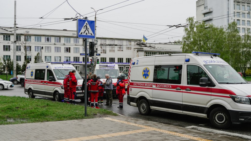 Осколкові поранення, посічення та ураження кінцівок: який стан постраждалих в лікарнях Чернігова після ракетного удару