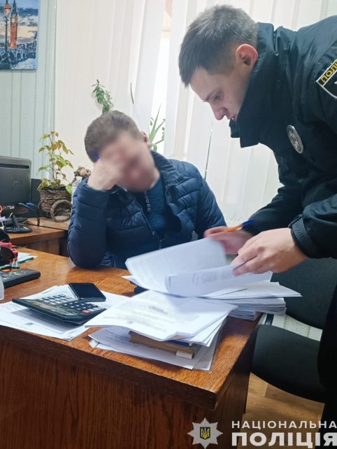 Мільйони збитків за «липові» дрова: на Чернігівщині викрили групу зловмисників