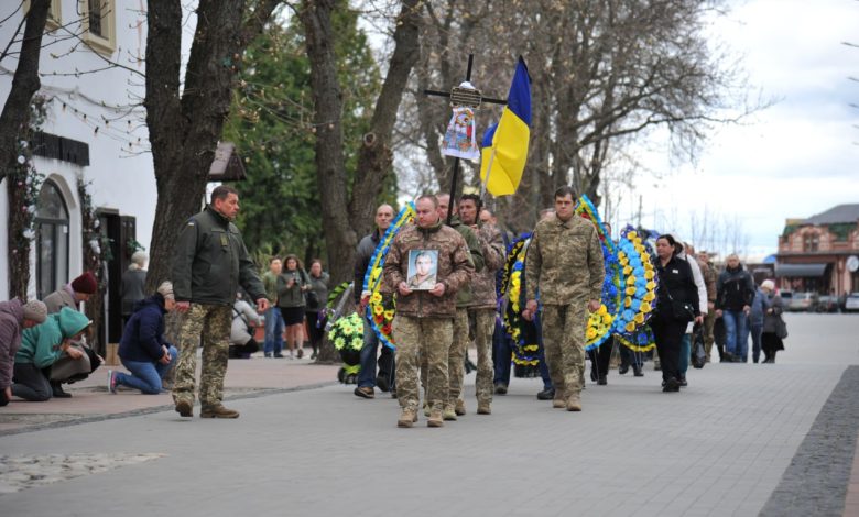 Ніжин провів в останню путь полеглого Героя