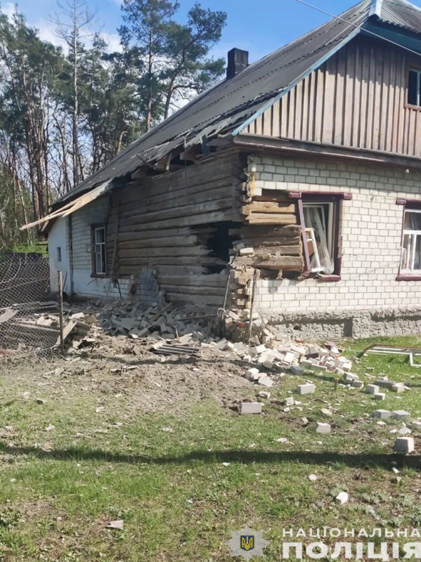 Росіяни з «Градів» вдарили по Семенівці (Фото)