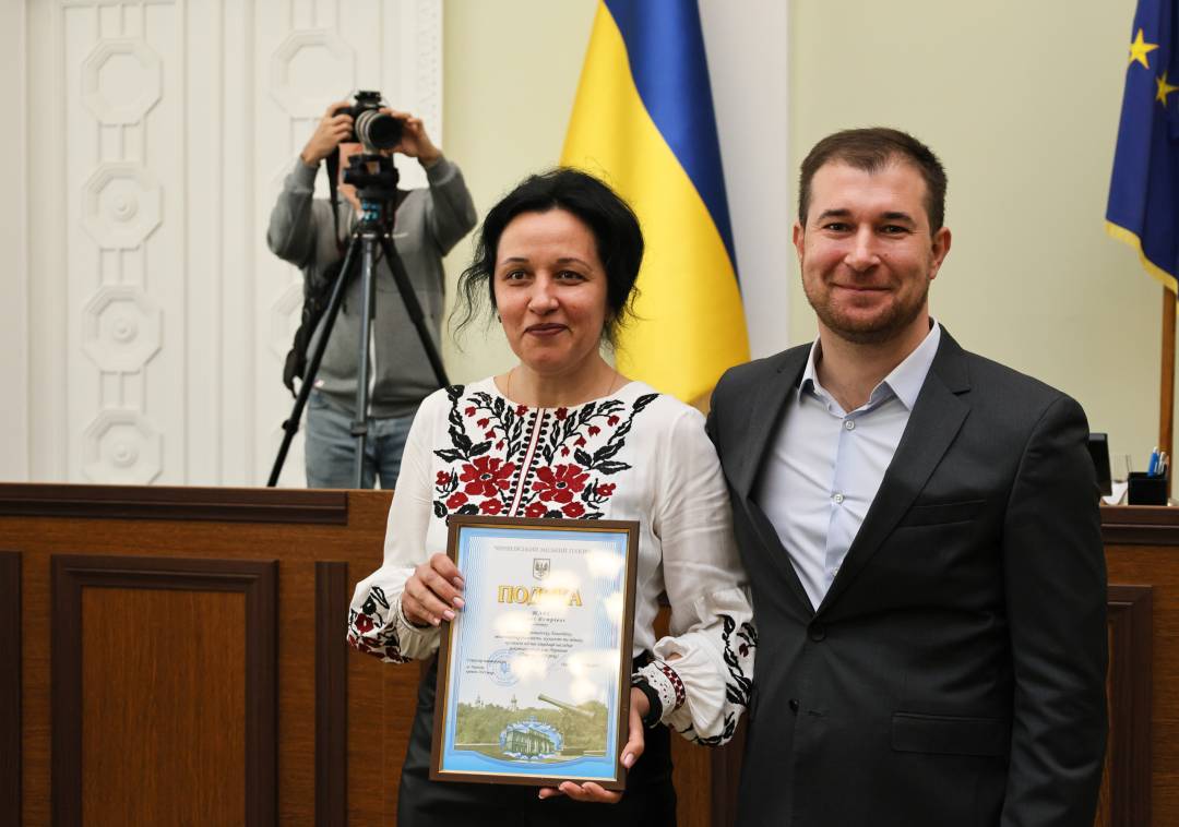 Відзнаки тим, хто брав участь в пошуково-рятувальній операції за наслідками ракетних ударів по Чернігову 17 квітня