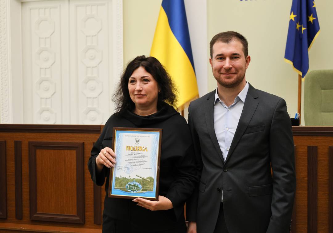 Відзнаки тим, хто брав участь в пошуково-рятувальній операції за наслідками ракетних ударів по Чернігову 17 квітня