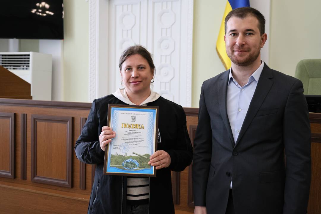 Відзнаки тим, хто брав участь в пошуково-рятувальній операції за наслідками ракетних ударів по Чернігову 17 квітня