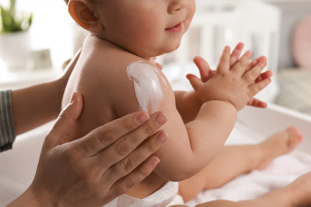 Догляд за шкірою новонароджених