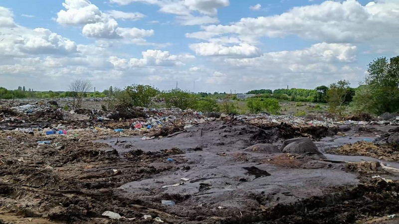 У Прилуках судять депутата, якого обвинувачують у забрудненні земель відходами, шкідливими для довкілля