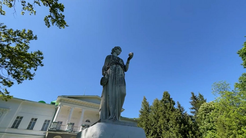 "Я був наслуханий правдою": скульптор-самоучка розповів, як створив перший на Чернігівщині пам’ятник жертвам Голодомору