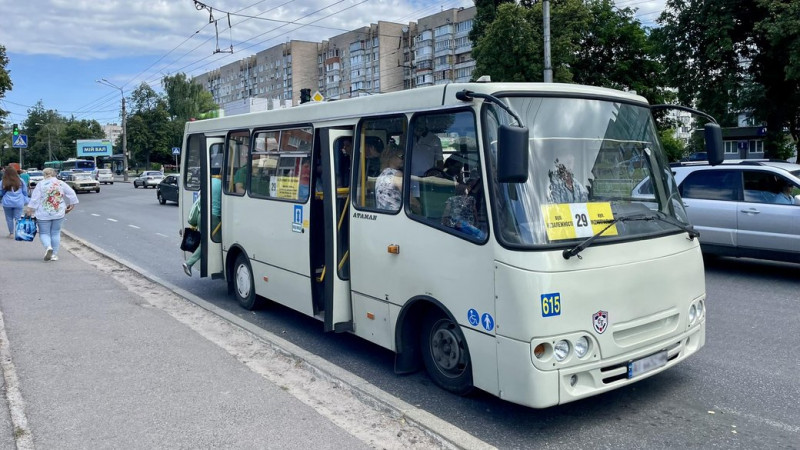У Чернігові через вулицю Любецьку відновлює маршрут автобус №29