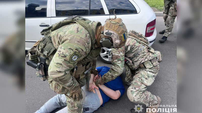 Встиг продати протитанковий гранатомет і іншу зброю: у Прилуцькому районі на Чернігівщині затримали місцевого жителя