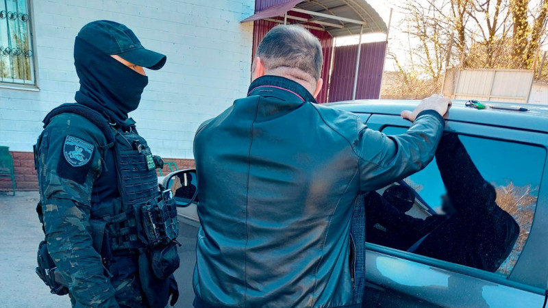 Начальник ТСЦ у Прилуках, підозрюваний в отриманні хабаря, заплатив 1 млн грн застави