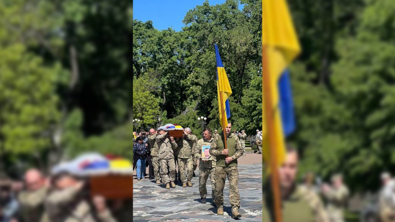 На Чернігівщині попрощалися з двома захисниками, які загинули в боях на Харківщині та Луганщині