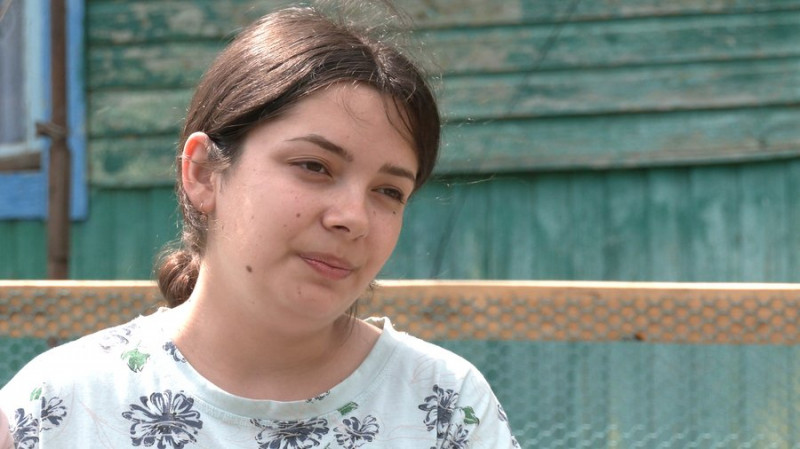 "Не можна було на вулицю вийти. Страшно було": як родина виїхала з села на Чернігівщині, що за 10 кілометрів з Росією