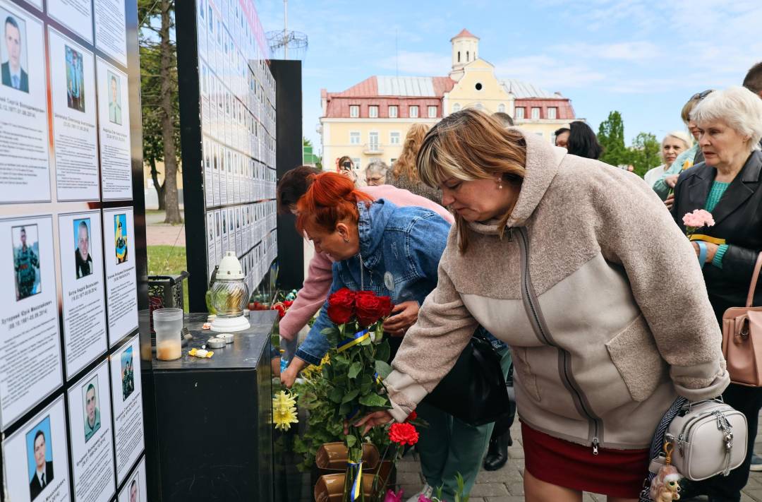День матері: у Чернігові провели зустріч з матерями загиблих Захисників та Захисниць України