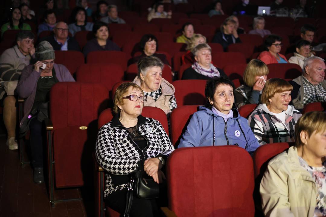 День матері: у Чернігові провели зустріч з матерями загиблих Захисників та Захисниць України