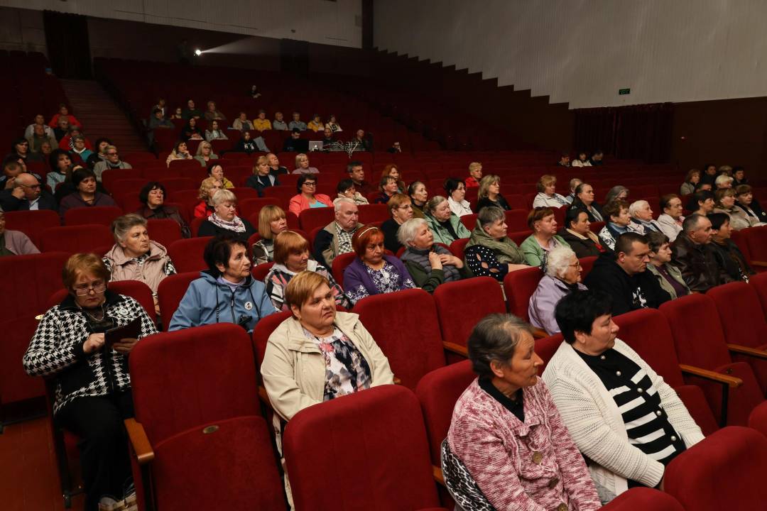 День матері: у Чернігові провели зустріч з матерями загиблих Захисників та Захисниць України