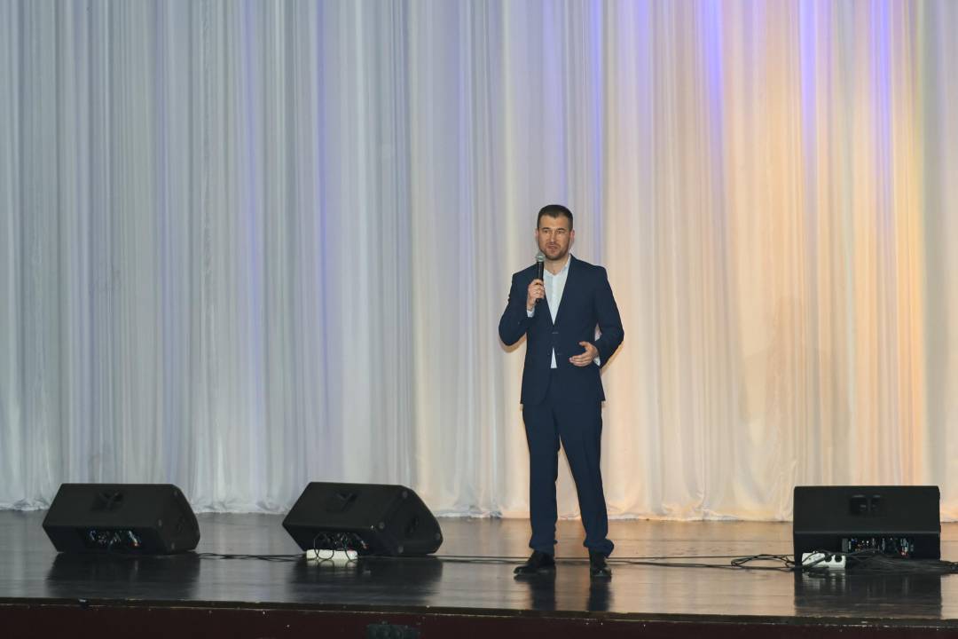 День матері: у Чернігові провели зустріч з матерями загиблих Захисників та Захисниць України