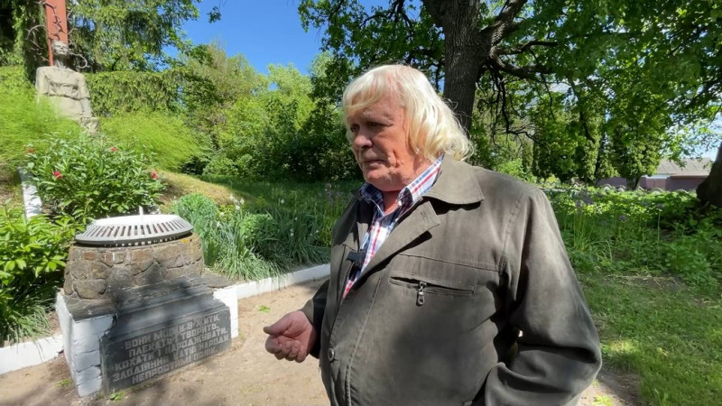 "Я був наслуханий правдою": скульптор-самоучка розповів, як створив перший на Чернігівщині пам’ятник жертвам Голодомору