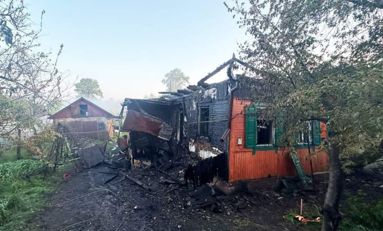 Ніжинські поліцейські розслідують обставини пожежі у якій загинула жінка