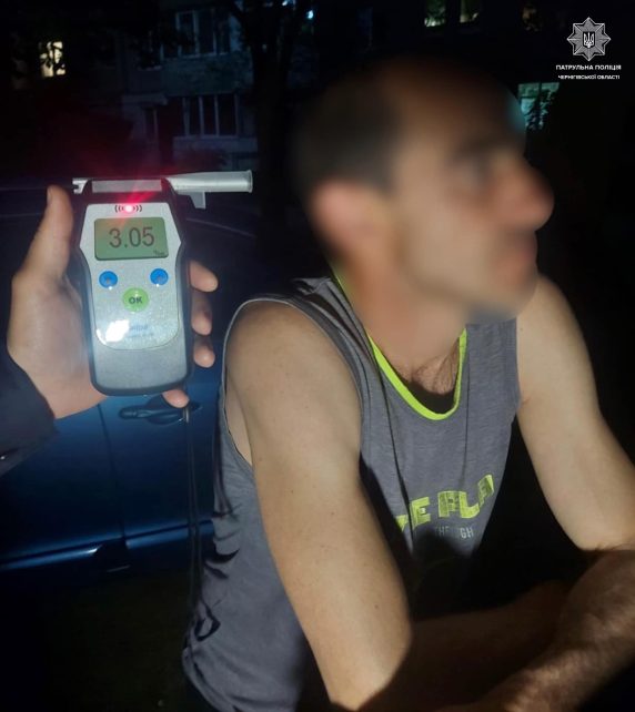 Норма алкоголю перевищена в 15 разів: у Чернігові п’яний водій вчинив ДТП