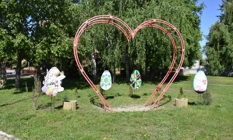 Окрасою Носівки стали Великодні писанки (Фото)