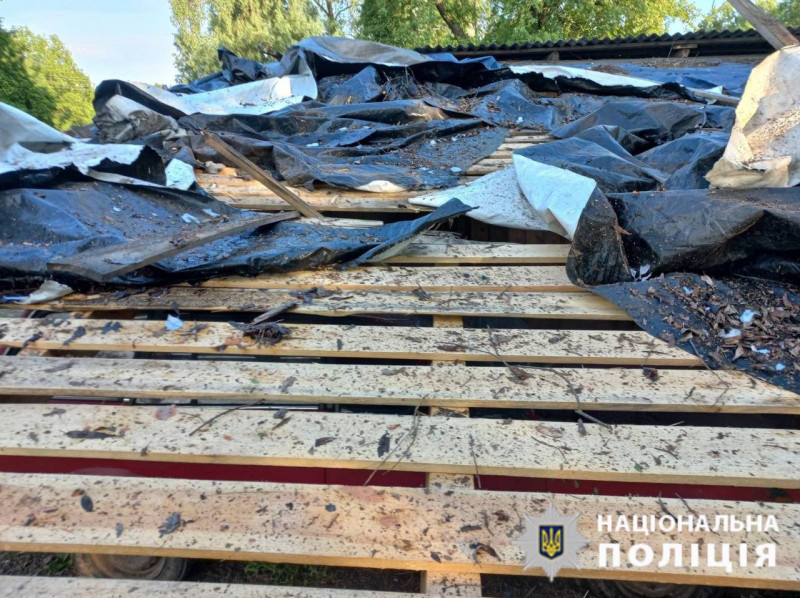 росіяни обстрілюють мирних мешканців прикордонної Чернігівщини: поліція документує наслідки