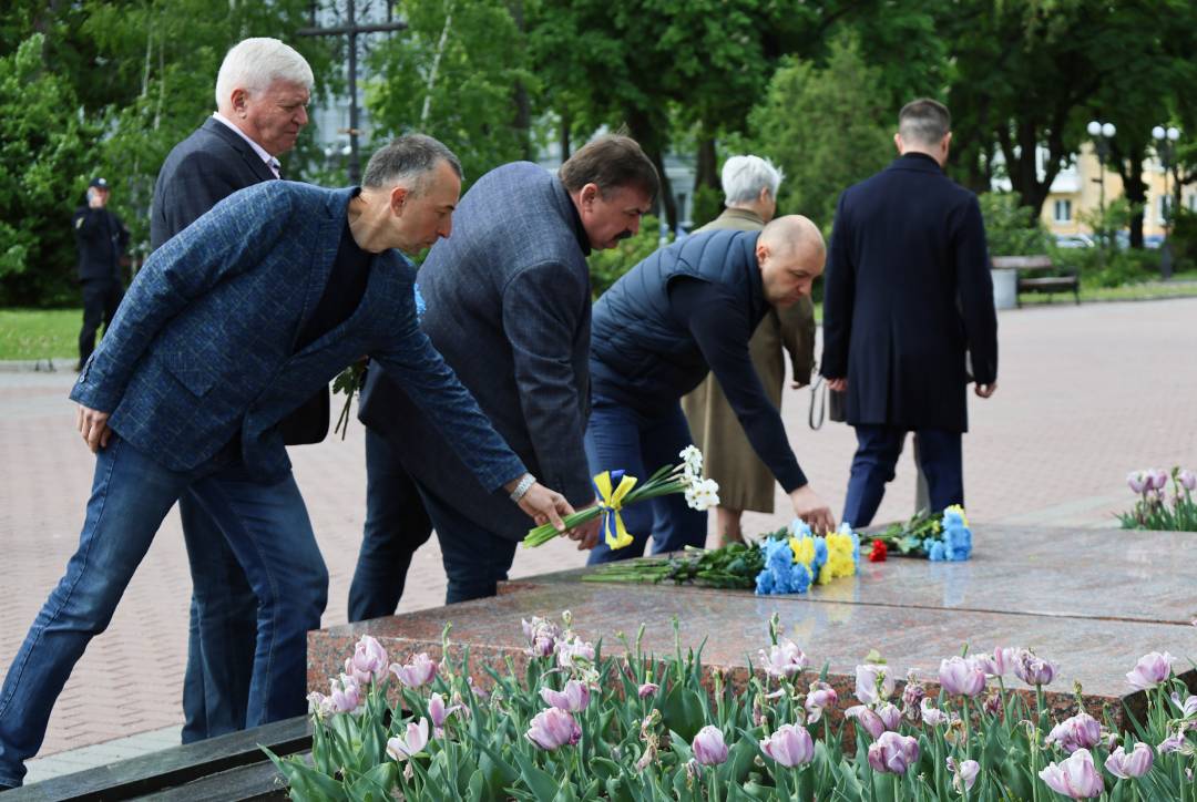 У Чернігові вшанували пам'ять жертв Другої світової війни та вклонилися перед всіма, хто боровся з нацизмом