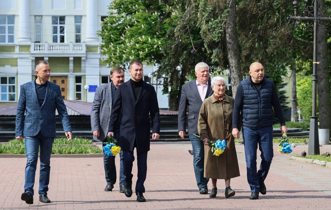 У Чернігові вшанували пам'ять жертв Другої світової війни та вклонилися перед всіма, хто боровся з нацизмом