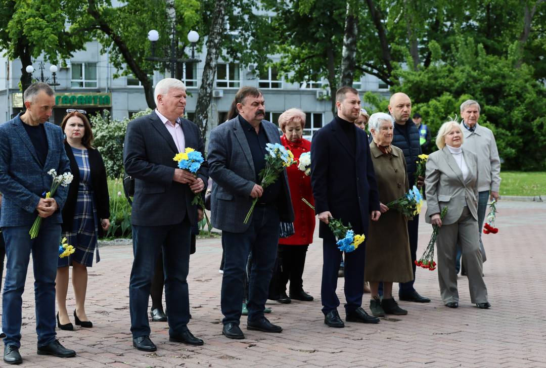 У Чернігові вшанували пам'ять жертв Другої світової війни та вклонилися перед всіма, хто боровся з нацизмом