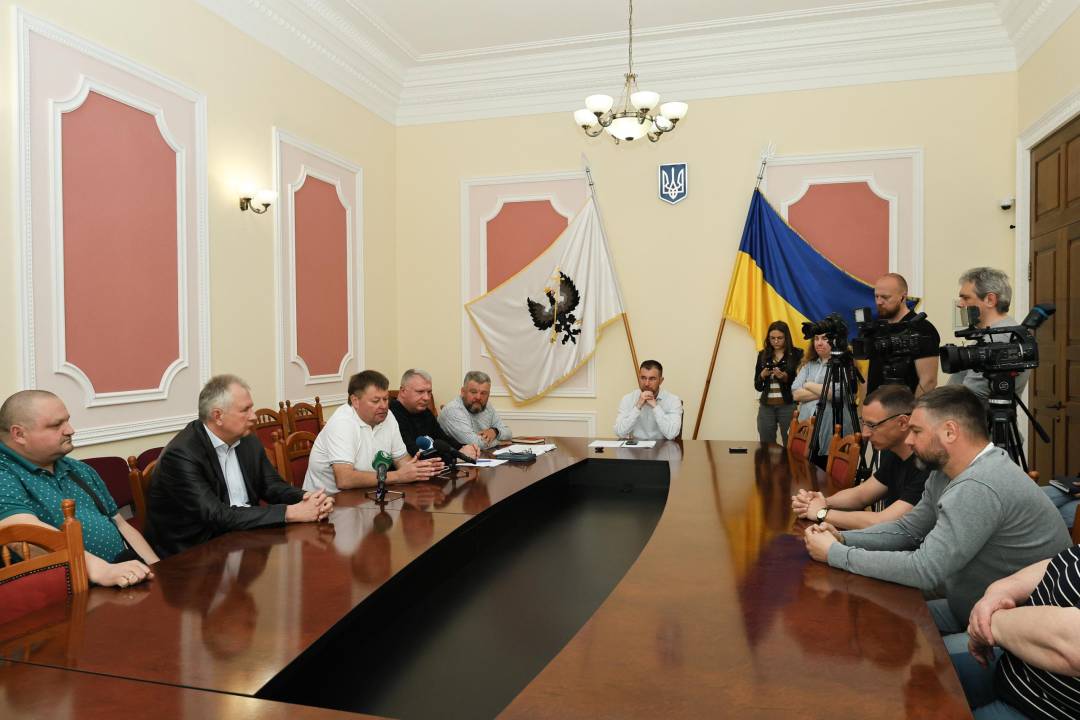 З 1-2 травня частина громадського транспорту припиняє працювати. Начальник МВА блокує виплати перевізникам